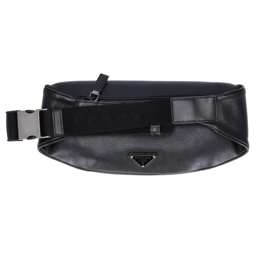 ＰＲＡＤＡ ﾌﾟﾗﾀﾞ/プラダレザーボディバッグ／ブラック/2VL010//56/*/Aランク/75