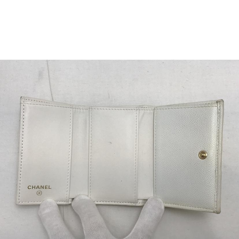 ＣＨＡＮＥＬ シャネル/キャビアスキン　スモール　フラップウォレット//30831523/Bランク/51
