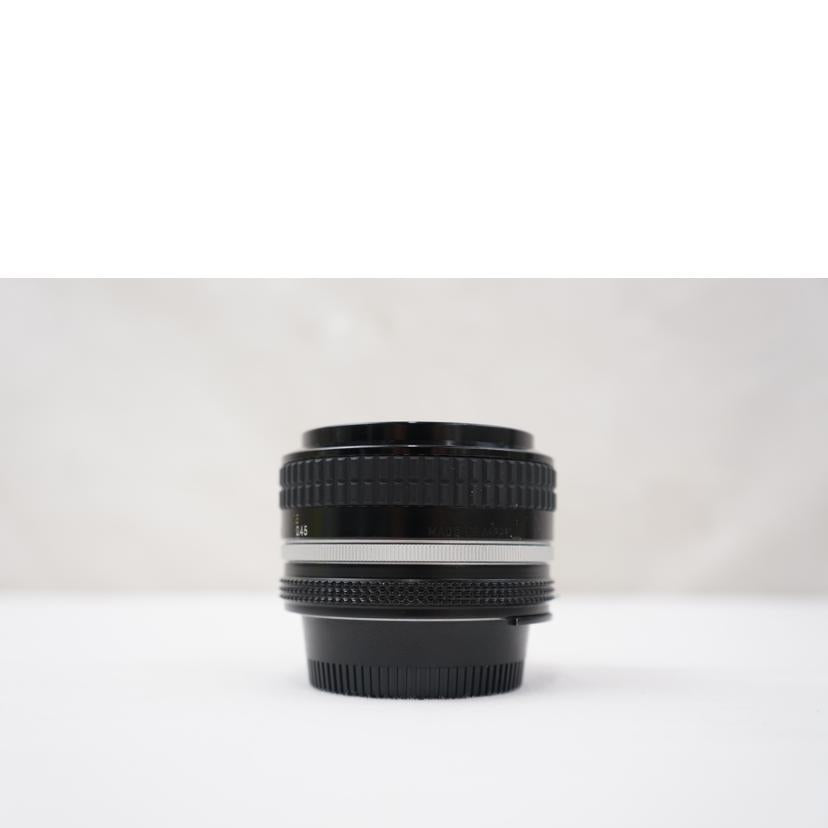 Ｎｉｋｏｎ ニコン/交換レンズ／５０　１．４/Ai NIKKOR 50mm F1.4//4204772/ABランク/67