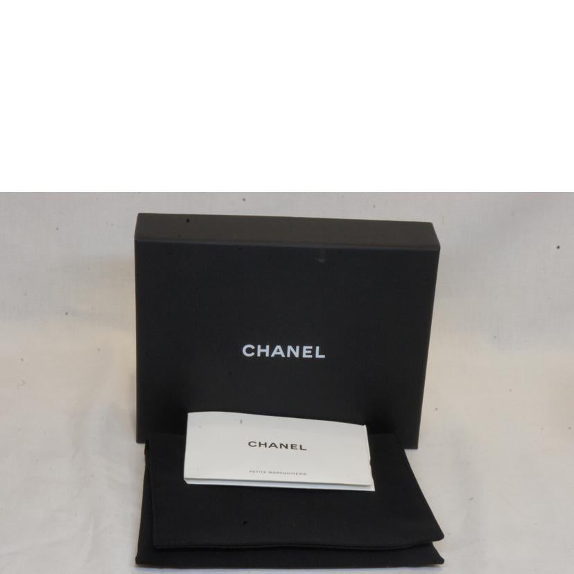 ＣＨＡＮＥＬ シャネル/ボーイシャネルウォレットキャビアスキンホワイト//LX18U9GJ/ABランク/92
