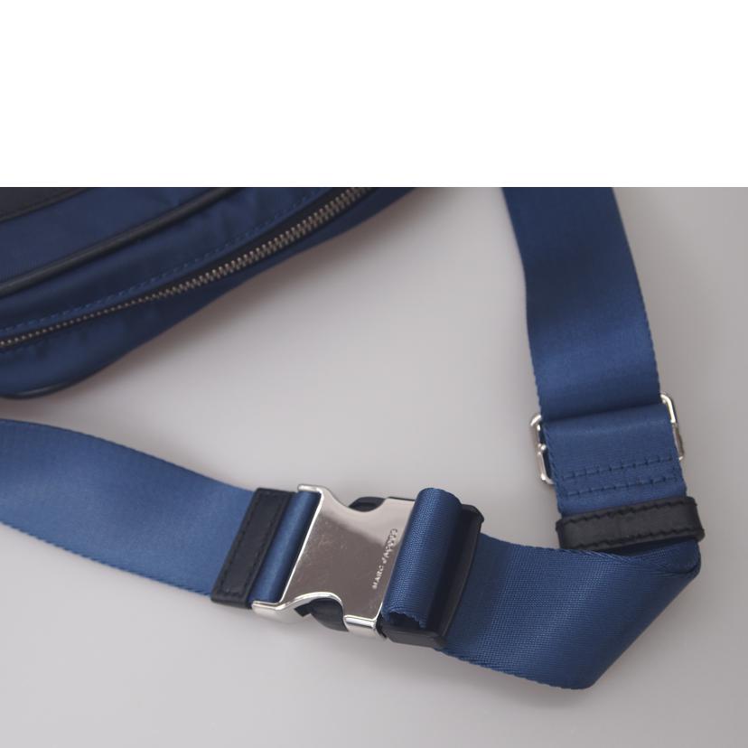 MARC JACOBS マークジェイコブス/ブランドバッグ・小物  