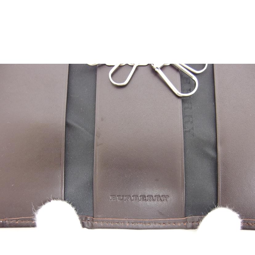 ＢＵＲＢＥＲＲＹ バーバリー/ノバチェック柄／５連キーケース／ベージュ//ABランク/04