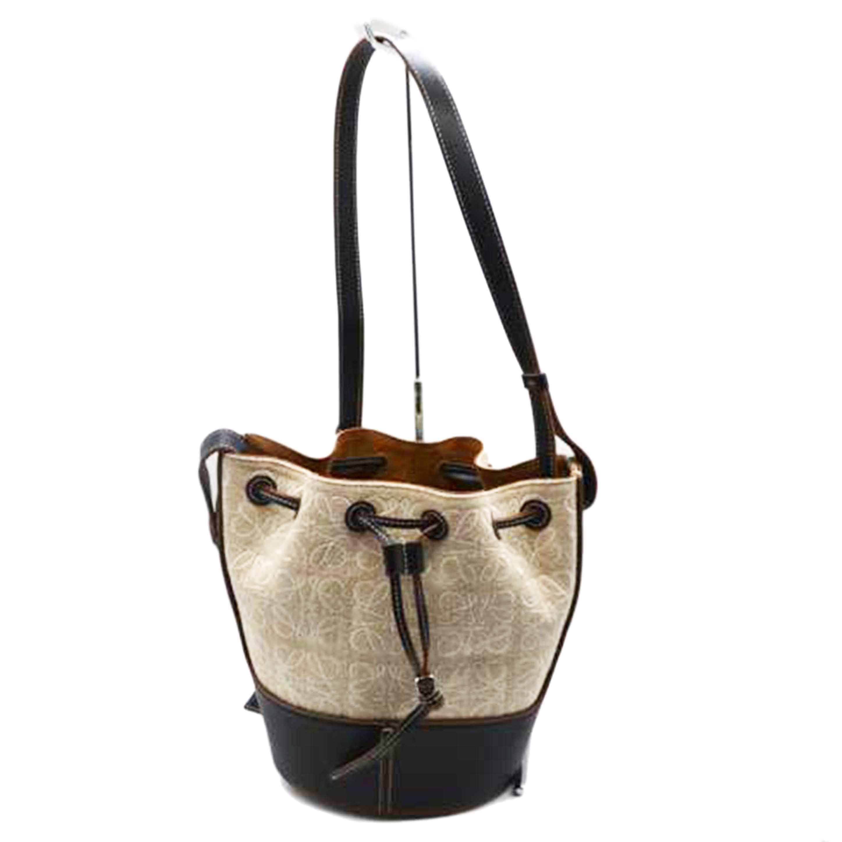ＬＯＥＷＥ ロエベ/アナグラムバルーンドローストリングレザーショルダー/A710C31X14//061951/ABランク/89