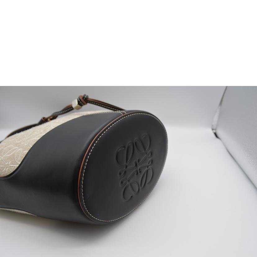ＬＯＥＷＥ ロエベ/アナグラムバルーンドローストリングレザーショルダー/A710C31X14//061951/ABランク/89