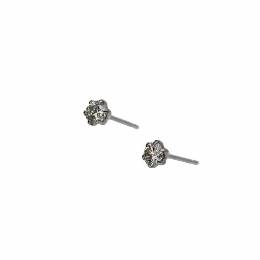 /　ＰＴ９００ダイヤピアス０．１８／０．１８ｃｔ//Aランク/75