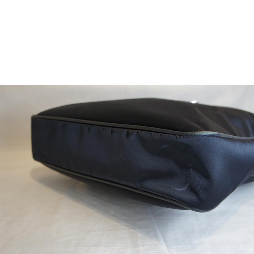 ＰＲＡＤＡ プラダ/テスートナイロンショルダーネイビー/2VH797//165/Aランク/92