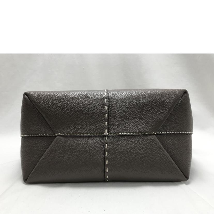 ＴＯＲＹ　ＢＵＲＣＨ トリーバーチ/マックグロースモールドローストリングサッチェ/85119//092*/Bランク/51