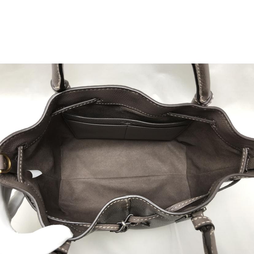 ＴＯＲＹ　ＢＵＲＣＨ トリーバーチ/マックグロースモールドローストリングサッチェ/85119//092*/Bランク/51