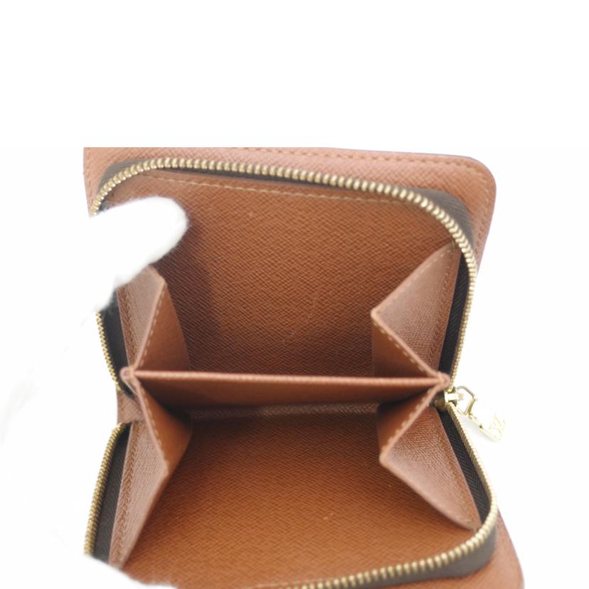 ＬＯＵＩＳ　ＶＵＩＴＴＯＮ ルイヴィトン　二つ折り財布　ブラウン　茶　レディース　メンズ/コンパクトジップ／モノグラム/M61667//MI1***/Bランク/69