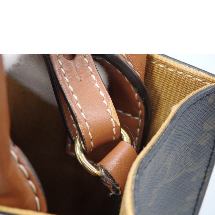 ＣＥＬＩＮＥ セリーヌ/ミニ　バーティカル　トリオンフ　２ＷＡＹショルダーバッグ/194372BZK.04LU//U-S****************/ABランク/76